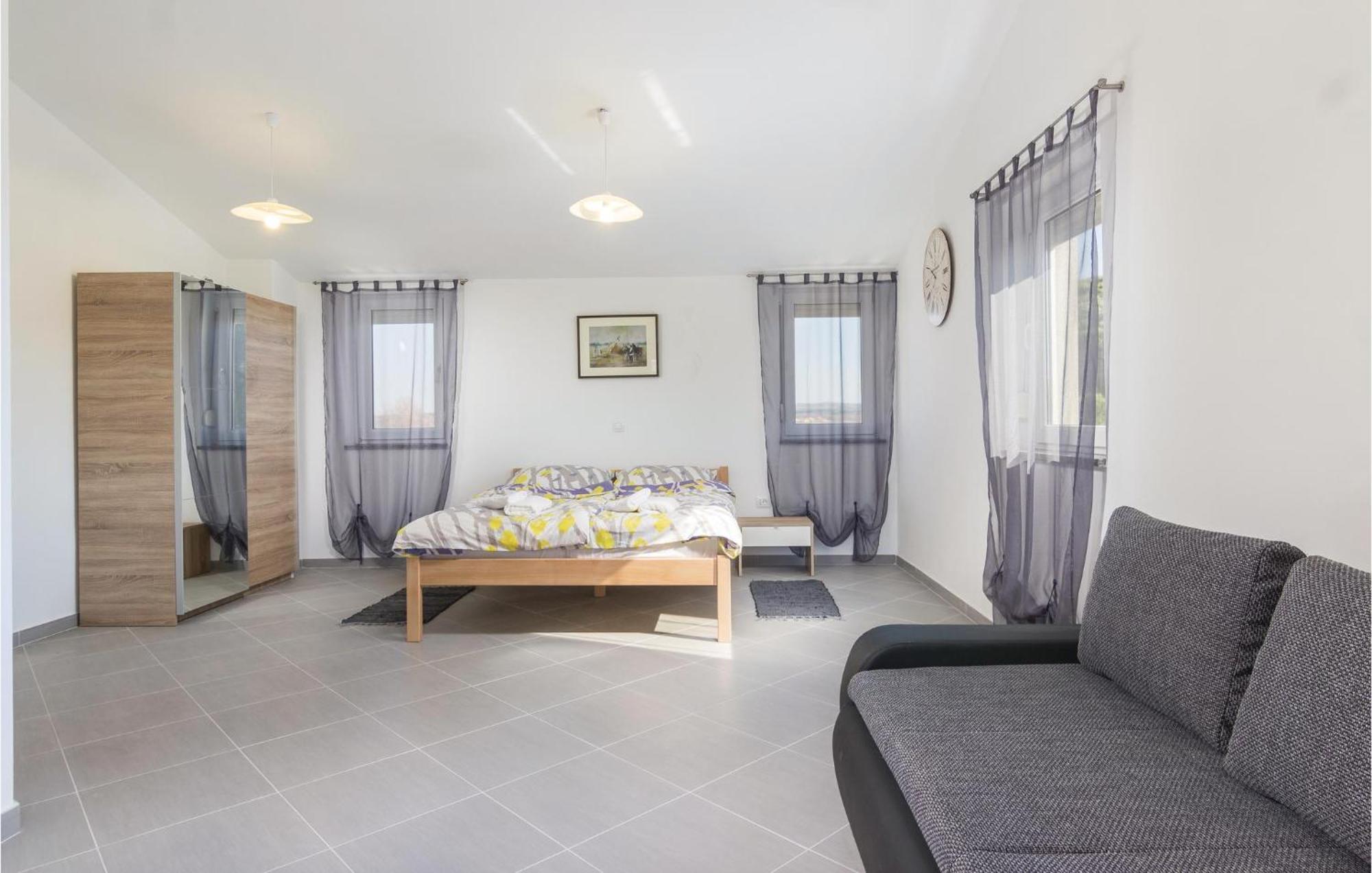8 Bedroom Awesome Home In Pula Dış mekan fotoğraf