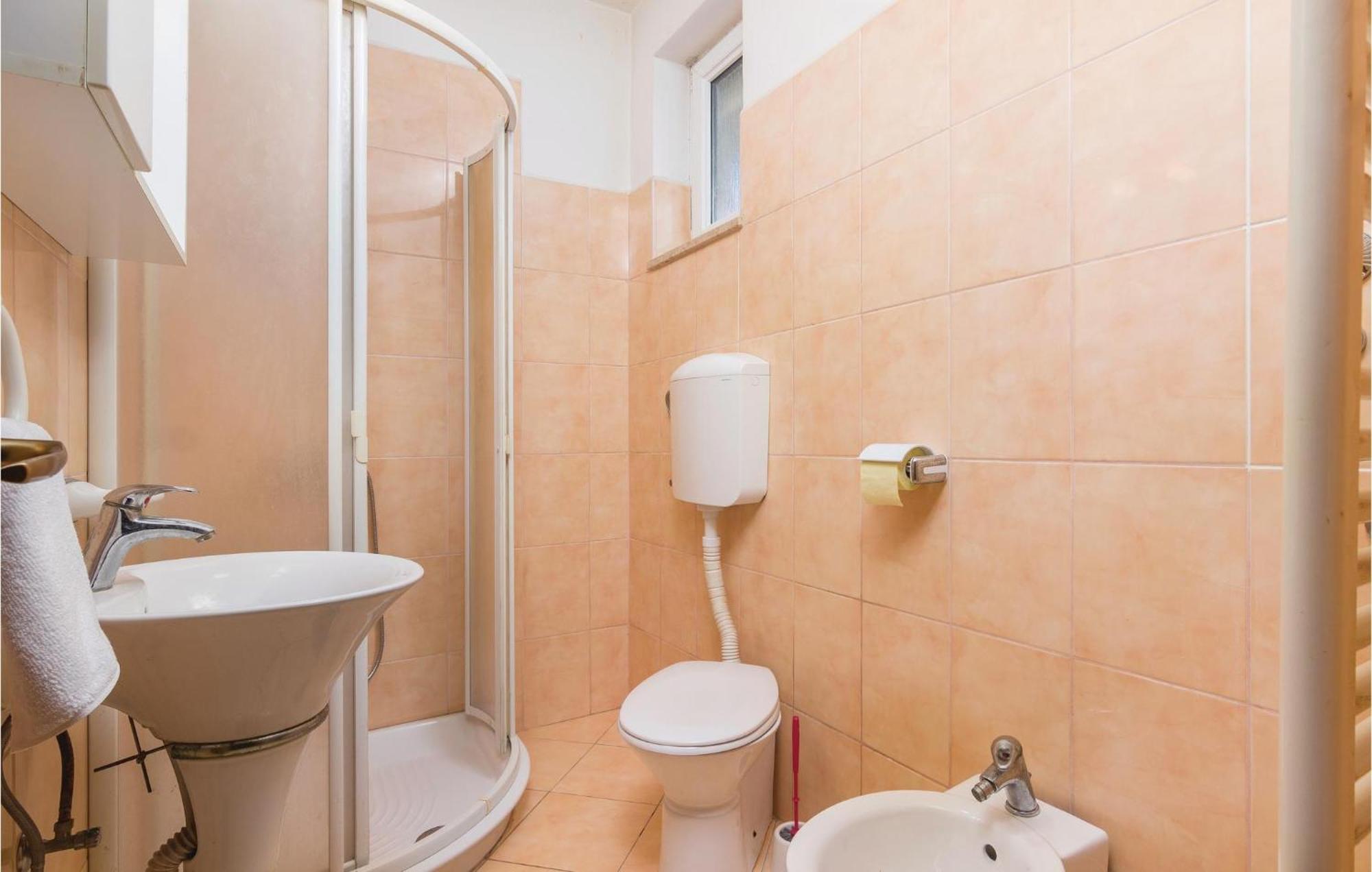 8 Bedroom Awesome Home In Pula Dış mekan fotoğraf