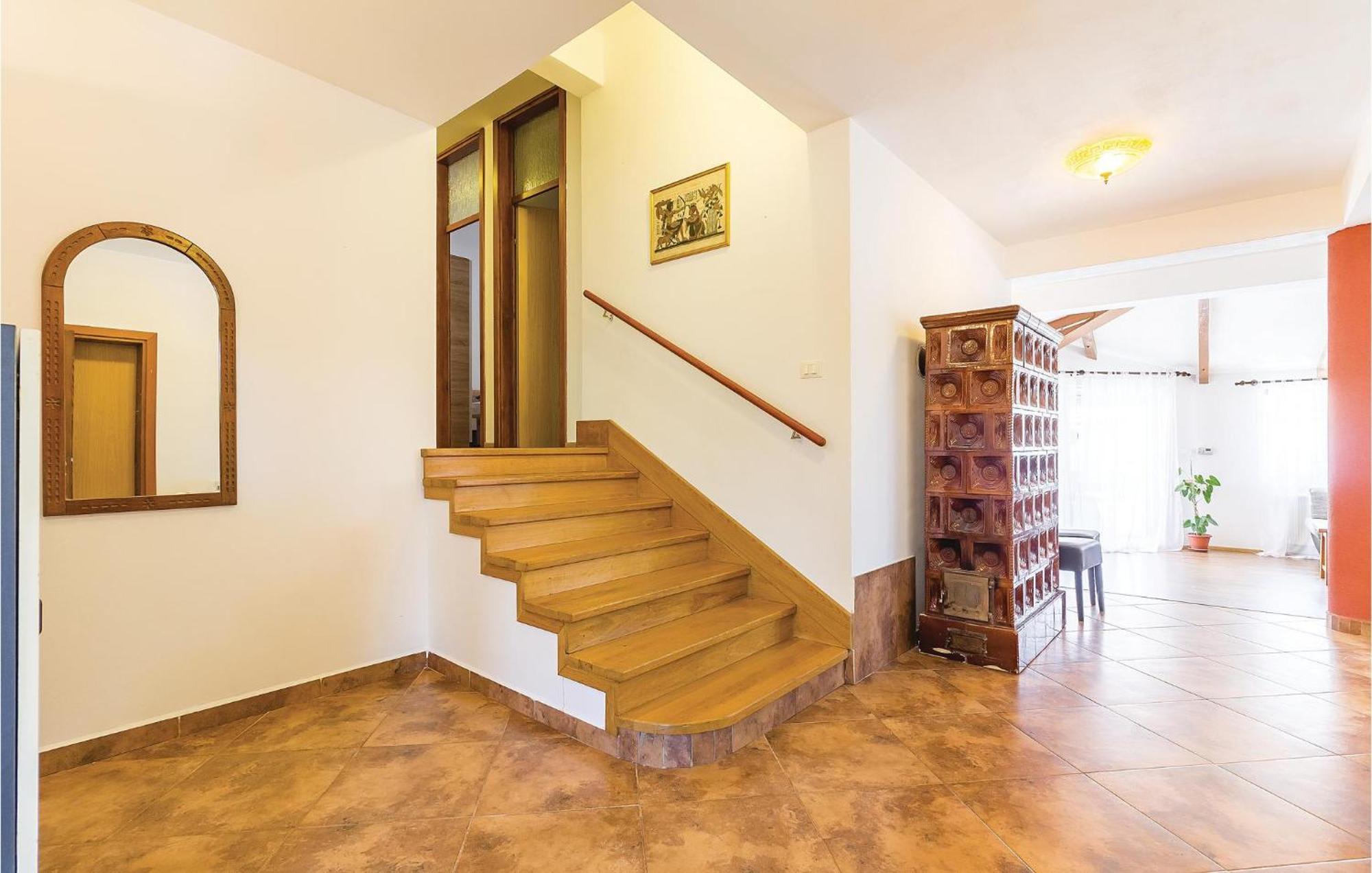 8 Bedroom Awesome Home In Pula Dış mekan fotoğraf